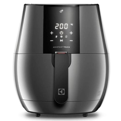 Air Fryer média Electrolux Digital EAF31, mostrando seu painel digital touch e cesto de 4 litros.